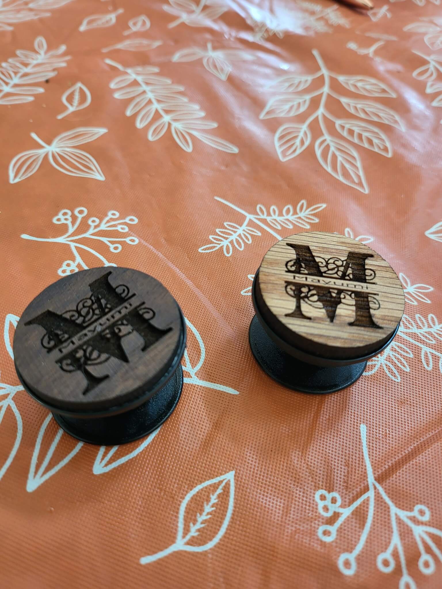 Foldable 360 degree notebook